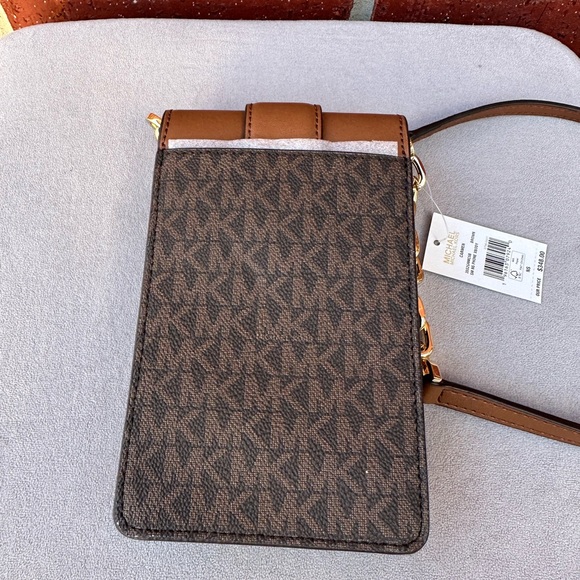 Michael Kors crossbody phone case - Picture 7 of 8